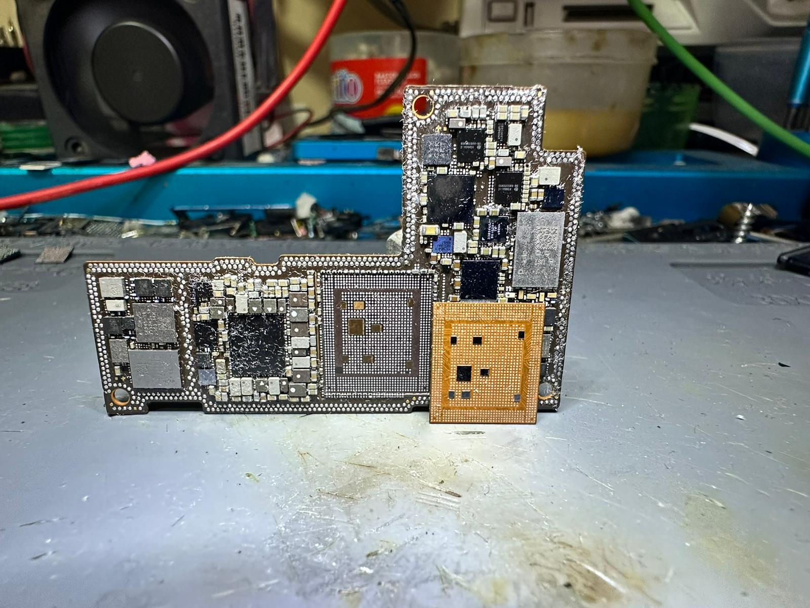 Reemplazo de tapa y chasis de iPhone en Móvil Pro